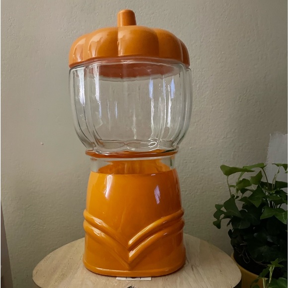 Target Pumpkin Gumball Machine with Eyeballs. - Picture 8 of 15